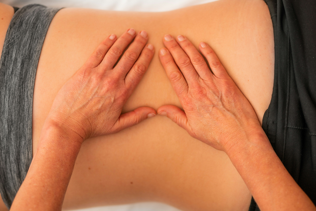 back massage physical therapy